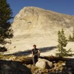 Tioga Pass. Primer gran paredón de granito.