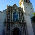 Iglesia en el Balboa park. Arquitectura española-mexicana.