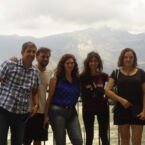 Con Ismael, Alejandro y Judith. Por entrar a las Grutas de Garcia