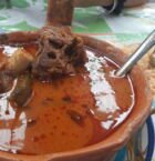 Mole de Caderas, mucho caldo. Sabroso pero no se si lo pagaría nuevamente