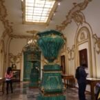 Jarrones decoran el actual Museo de la historia mexicana, en el castillo de Chapultepec