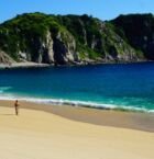 Bahía Cacaluta - de las más vírgenes de la región.