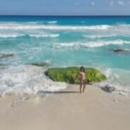 El impresionante mar azul turqueza de Cancun