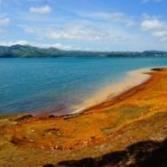 Disfrutamos mucho del camping en este lago con linda vista