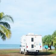 Linda playa para pasar un par de noches