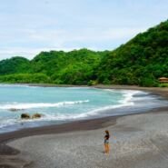 Caminata por toda la bahía practicamente para nosotros